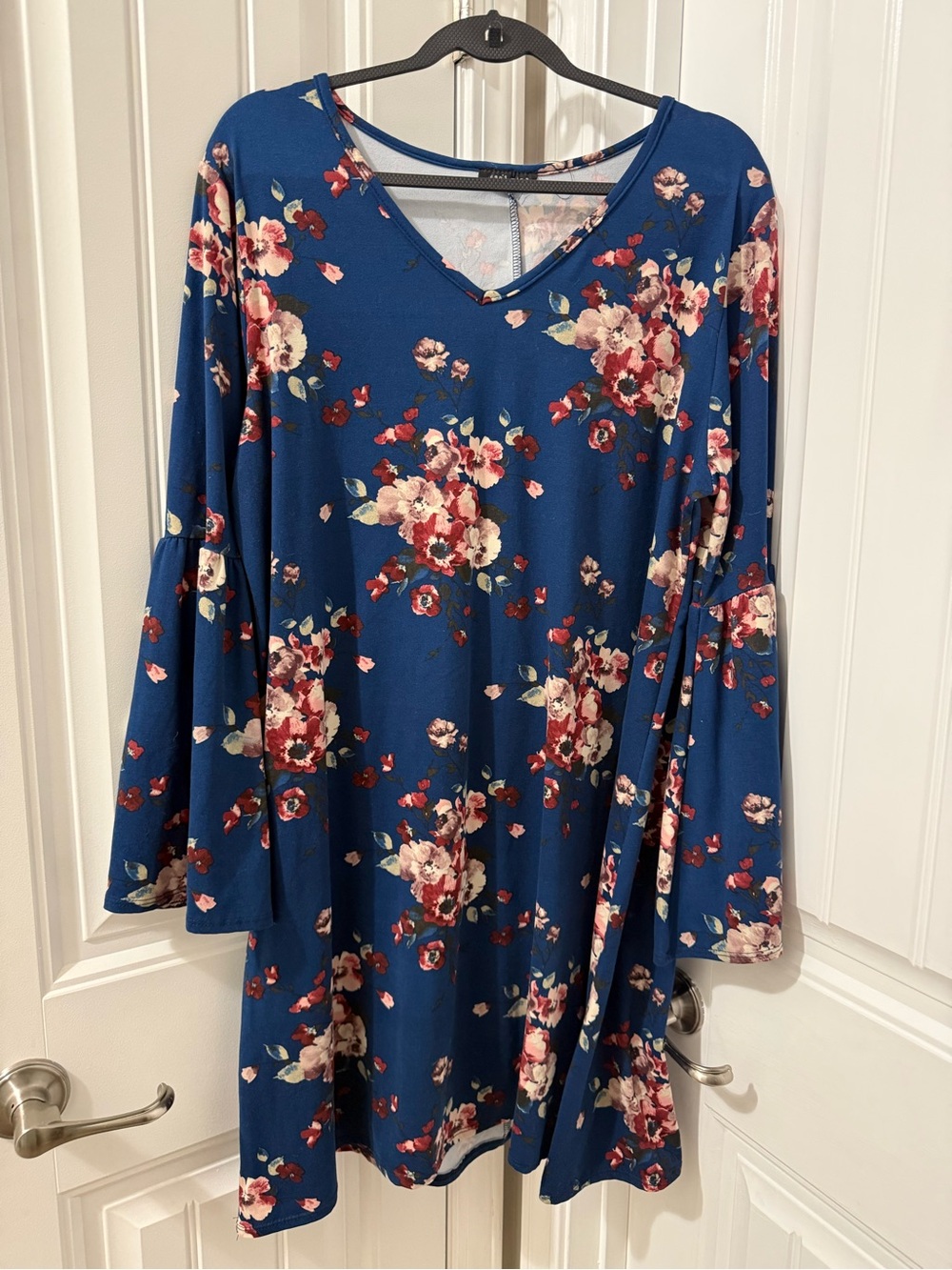 Floral V-Neck Tunic dress or top with leggings for fall - Blue